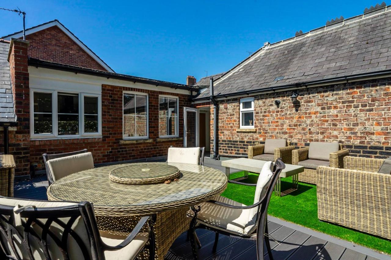 1a Sycamore Place * York